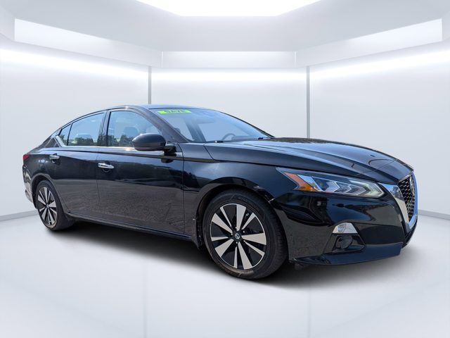 2022 Nissan Altima 2.5 SL FWD photo