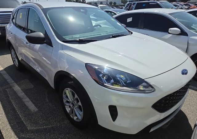 2022 Ford Escape SE FWD photo