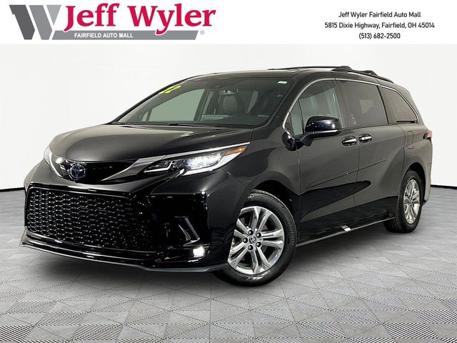 2022 Toyota Sienna XSE AWD photo