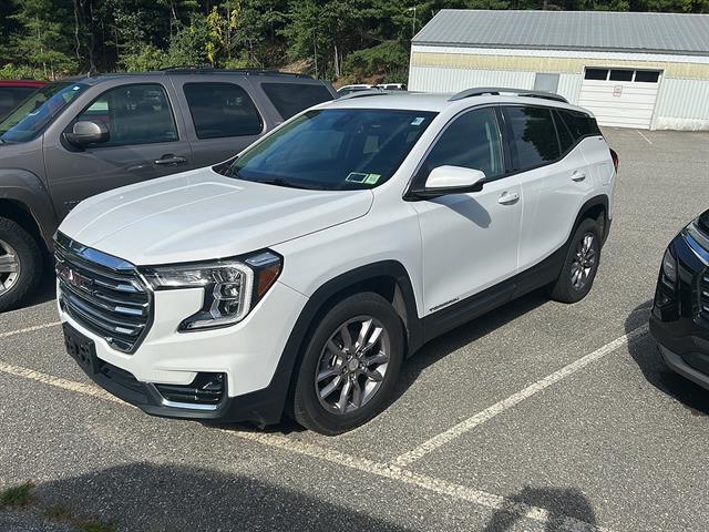 2022 GMC Terrain SLT AWD photo