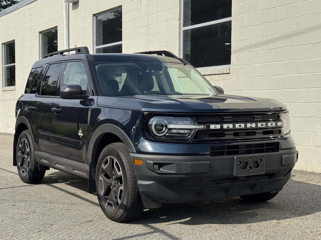 2022 Ford Bronco Sport Outer Banks 4WD photo