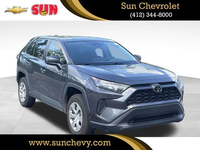 2022 Toyota RAV4 LE AWD photo