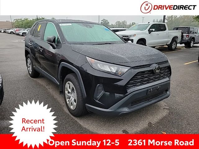 2022 Toyota RAV4 LE AWD photo