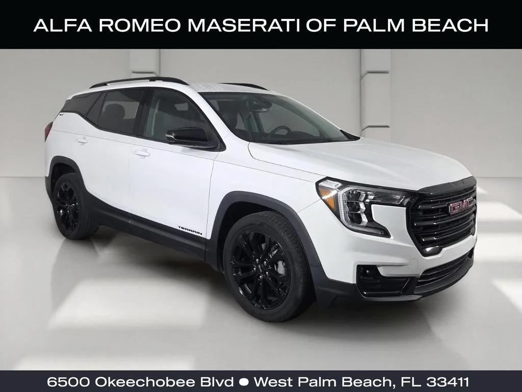 2022 GMC Terrain SLT FWD photo