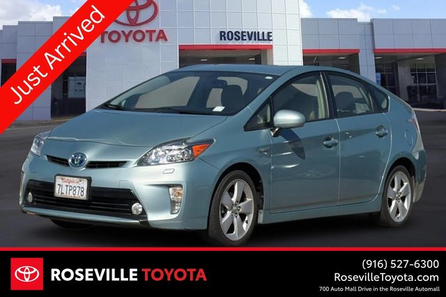 2015 Toyota Prius Five FWD photo