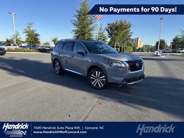 2022 Nissan Pathfinder Platinum 4WD photo