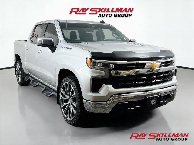 2022 Chevrolet Silverado 1500 LT 4WD photo