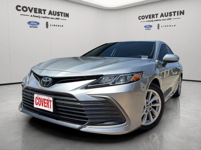 2023 Toyota Camry LE FWD photo