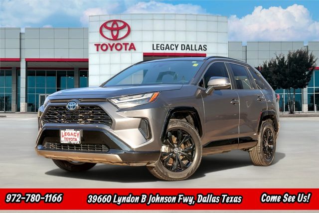 2022 Toyota RAV4 Hybrid SE AWD photo