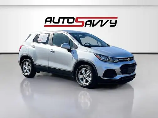 2022 Chevrolet Trax LS FWD photo