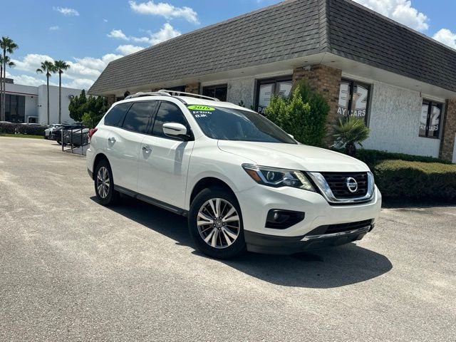 2018 Nissan Pathfinder SV FWD photo
