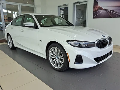 2023 BMW 3 Series 330e xDrive AWD photo