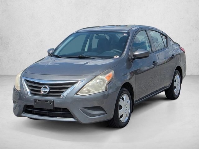 2016 Nissan Versa S FWD photo