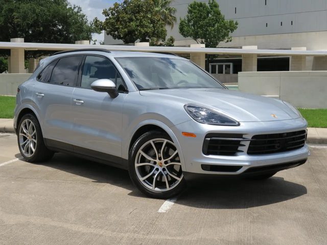 2023 Porsche Cayenne S AWD photo
