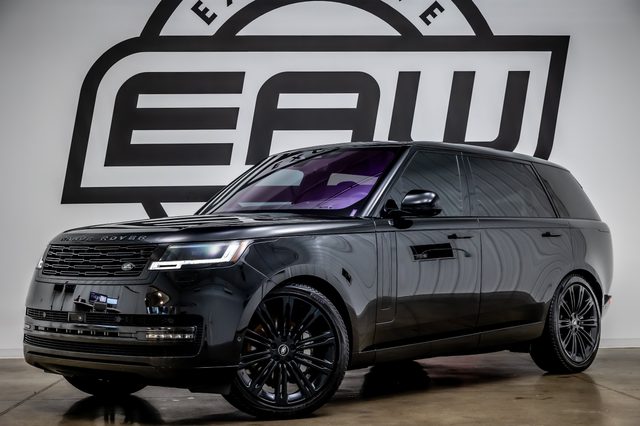 2023 Land Rover Range Rover SE AWD photo