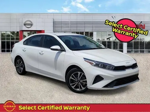 2023 Kia Forte LXS FWD photo