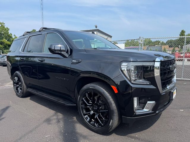 2023 GMC Yukon SLE 4WD photo