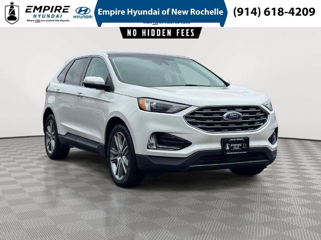 2022 Ford Edge Titanium AWD photo