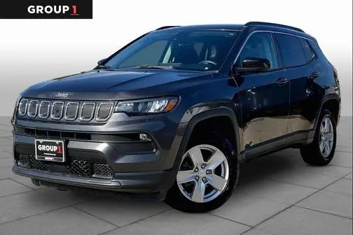 2022 Jeep Compass Latitude 4WD photo