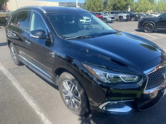 2020 Infiniti QX60 LUXE AWD photo