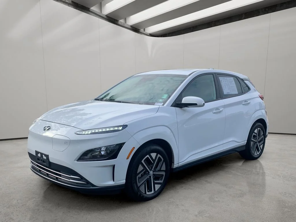 2023 Hyundai Kona SEL FWD photo