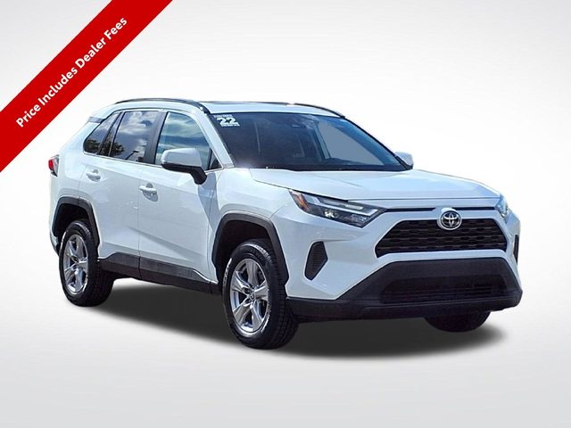2022 Toyota RAV4 XLE FWD photo