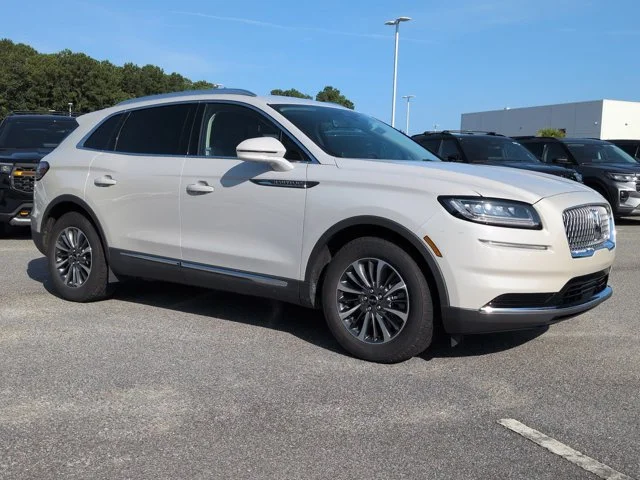 2022 Lincoln Nautilus Standard FWD photo