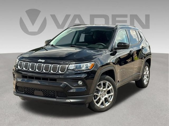 2022 Jeep Compass Latitude 4WD photo