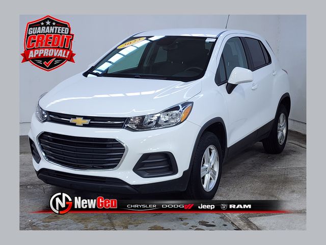 2022 Chevrolet Trax LS AWD photo