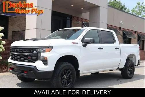 2022 Chevrolet Silverado 1500 Custom Trail Boss 4WD photo