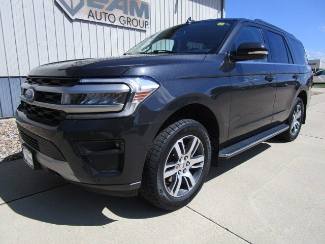 2022 Ford Expedition XLT 4WD photo