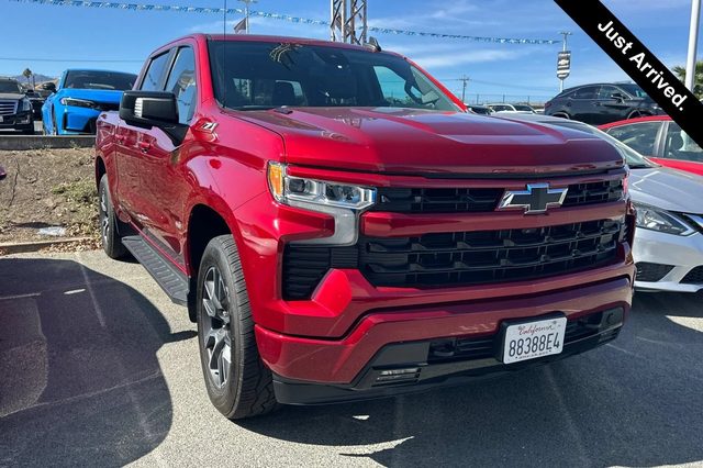 2022 Chevrolet Silverado 1500 RST 4WD photo