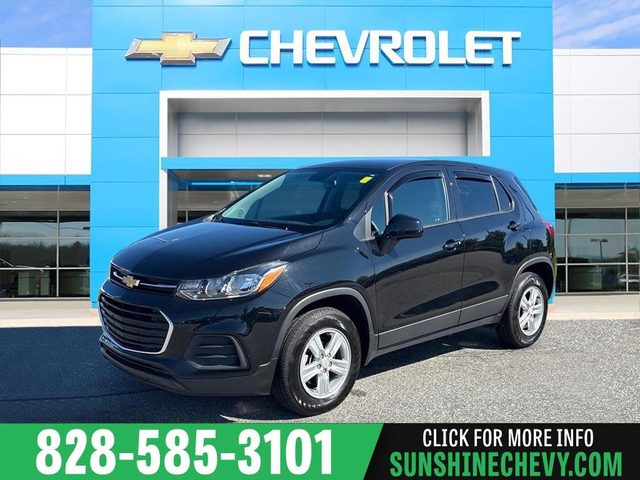 2022 Chevrolet Trax LS AWD photo