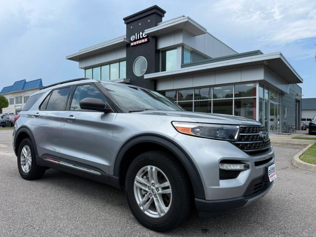 2022 Ford Explorer XLT 4WD photo