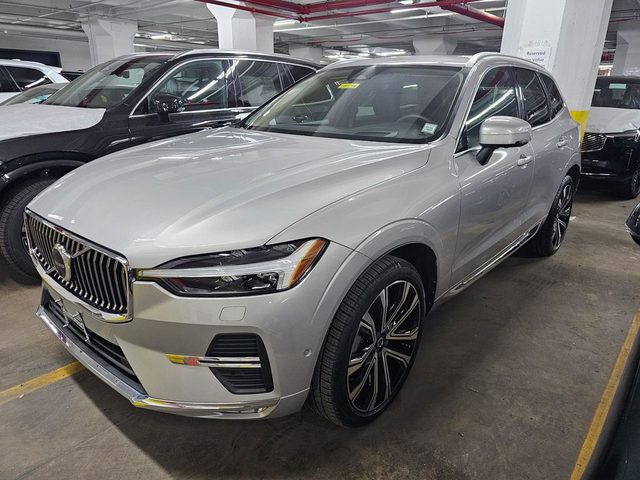 2023 Volvo XC60 Ultimate Bright Theme AWD photo
