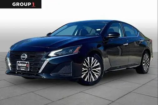 2023 Nissan Altima 2.5 SV FWD photo