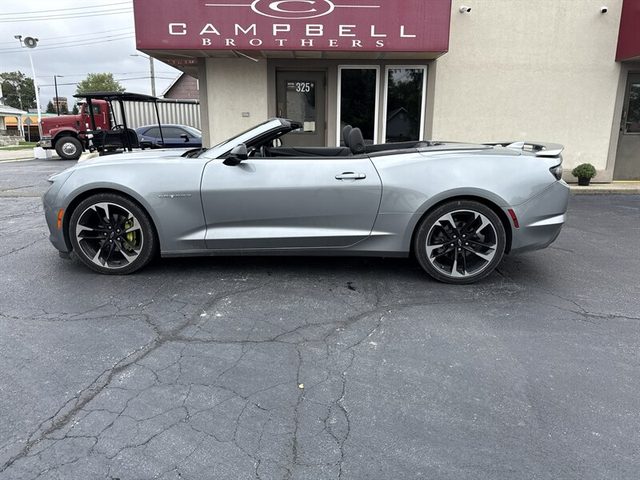 2023 Chevrolet Camaro 2LT RWD photo