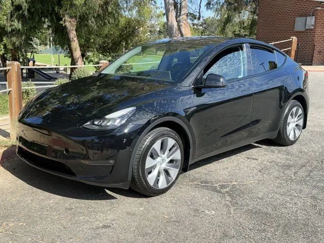 2022 Tesla Model Y Long Range AWD photo