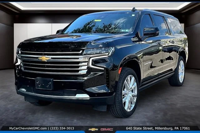 2023 Chevrolet Suburban High Country 4WD photo