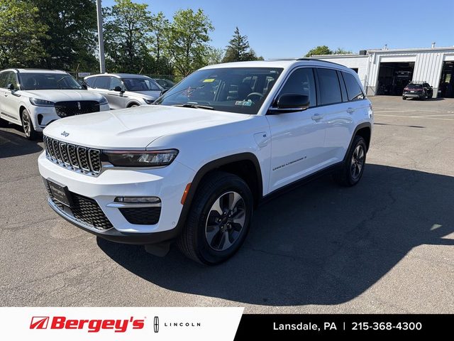 2022 Jeep Grand Cherokee 4WD photo