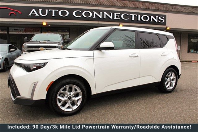 2023 Kia Soul S FWD photo