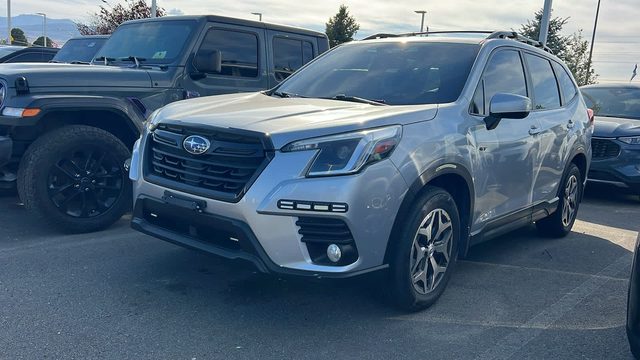 2022 Subaru Forester Premium AWD photo