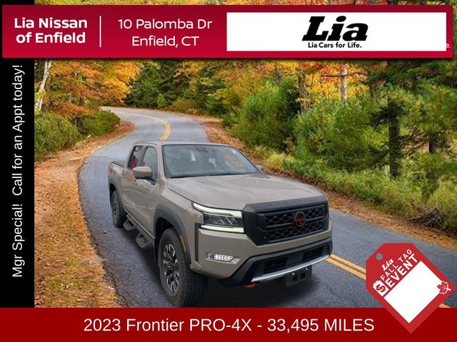 2023 Nissan Frontier PRO-4X 4WD photo