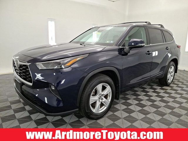 2022 Toyota Highlander LE AWD photo