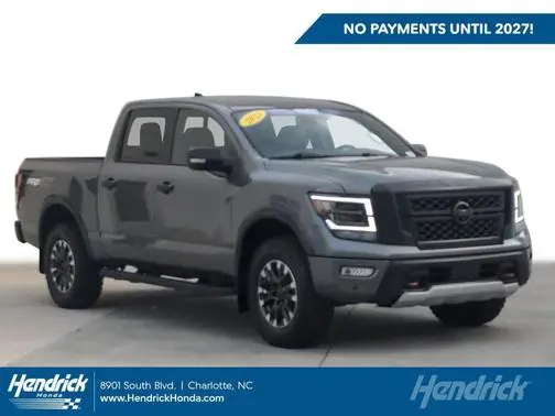 2023 Nissan Titan PRO-4X 4WD photo
