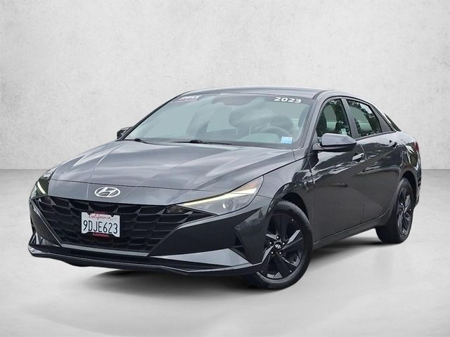 2023 Hyundai Elantra SEL FWD photo