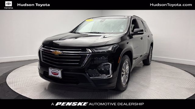 2023 Chevrolet Traverse LT Cloth AWD photo
