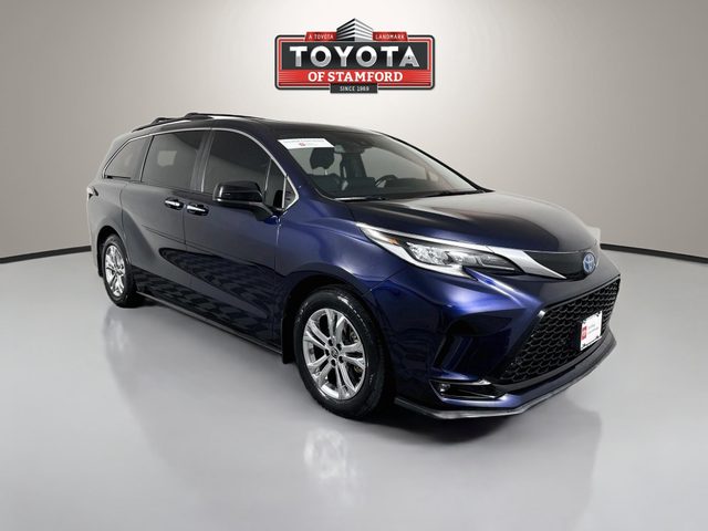2022 Toyota Sienna XSE AWD photo