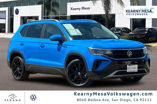 2023 Volkswagen Taos SE FWD photo