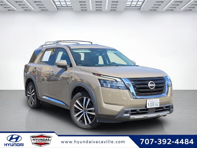 2023 Nissan Pathfinder Platinum 4WD photo
